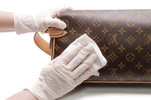 pulizia manici louis vuitton|4 modi per pulire / alleggerire in modo sicuro Louis Vuitton .